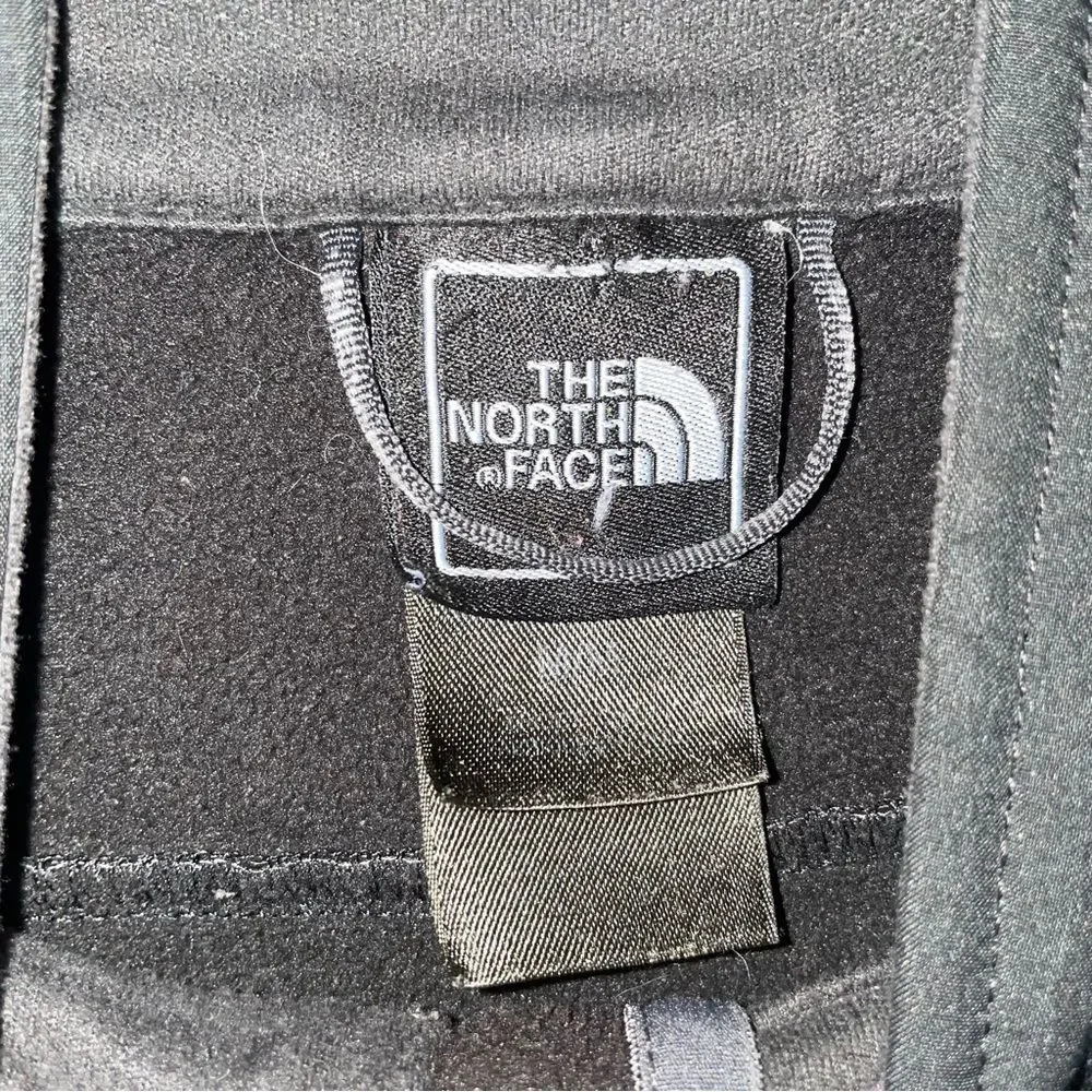 The North Face Size M Apex Soft Shell Jacket Gray
